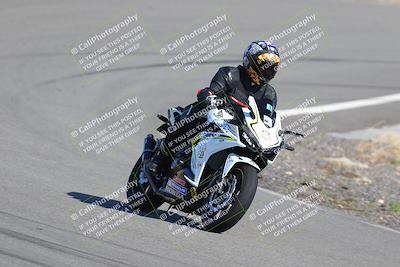 media/Feb-05-2023-Classic Track Day (Sun) [[c35aca4a42]]/Group 3/session 1 turn 9/